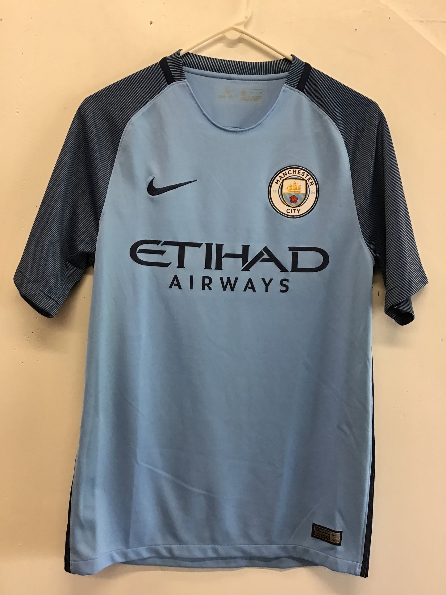 Manchester City Authentic Nike 2016 Jersey, Size S