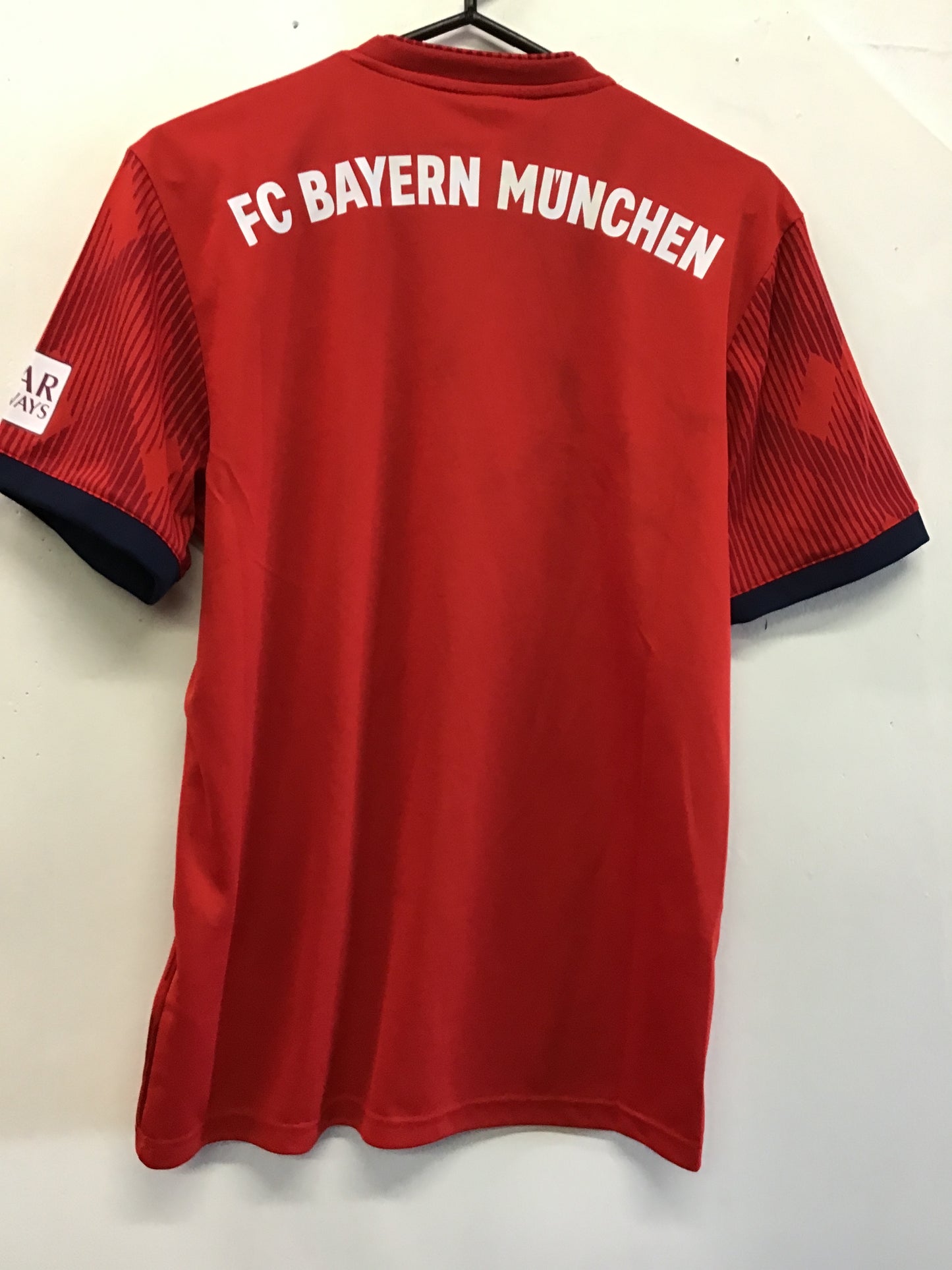 Adidas Bayern Muchen 2018 Jersey, Size M