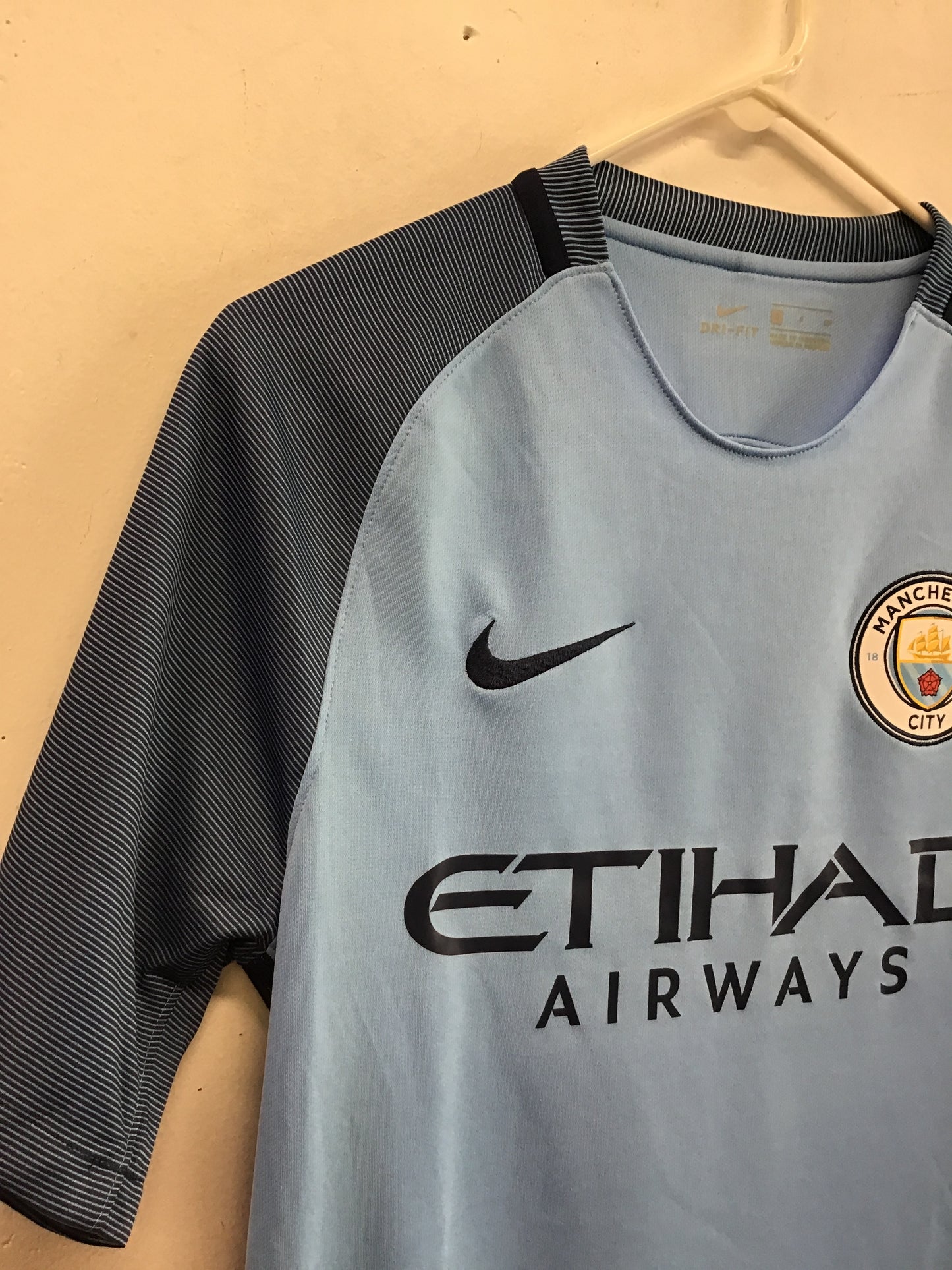 Manchester City Authentic Nike 2016 Jersey, Size S