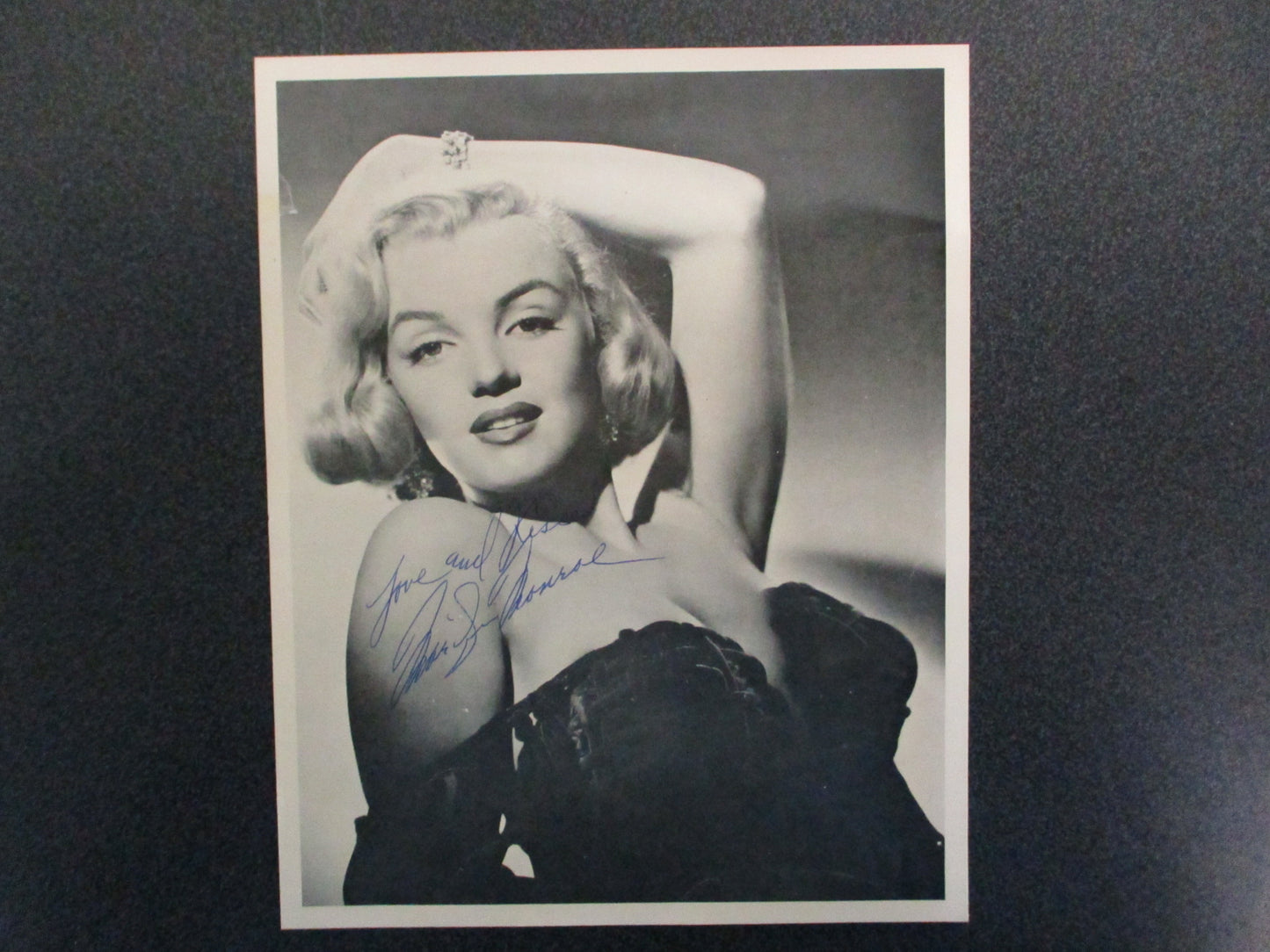 Marilyn Monroe Signed "Love and Kisses" Photograph 8 x 11 AUTHENTIC