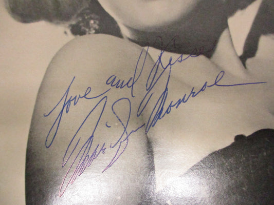 Marilyn Monroe Signed "Love and Kisses" Photograph 8 x 11 AUTHENTIC