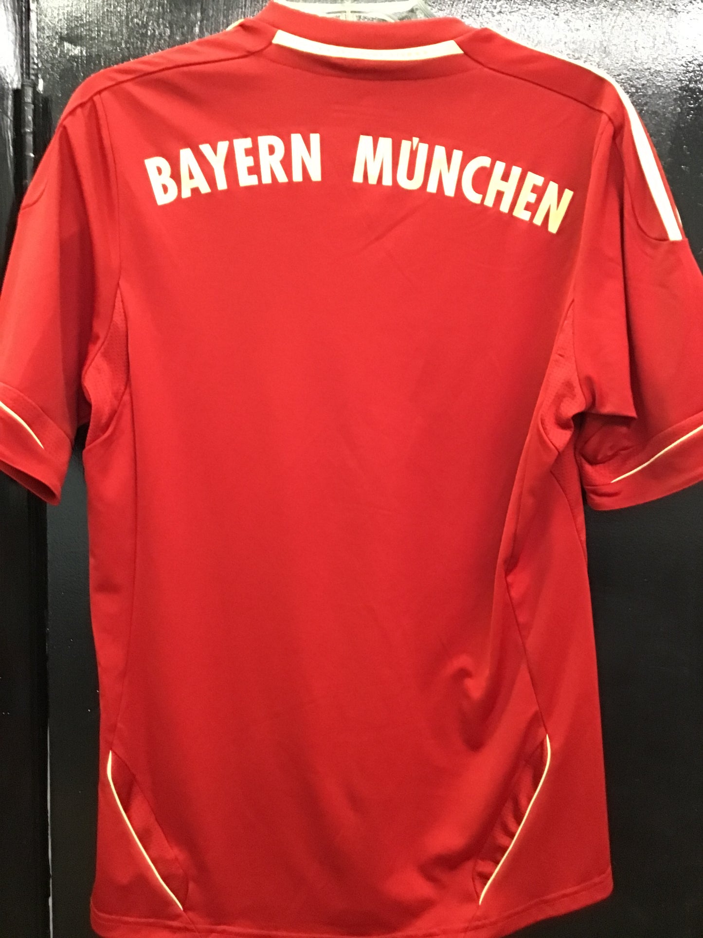 Adidas FC Bayern Muchen Jersey, Size S