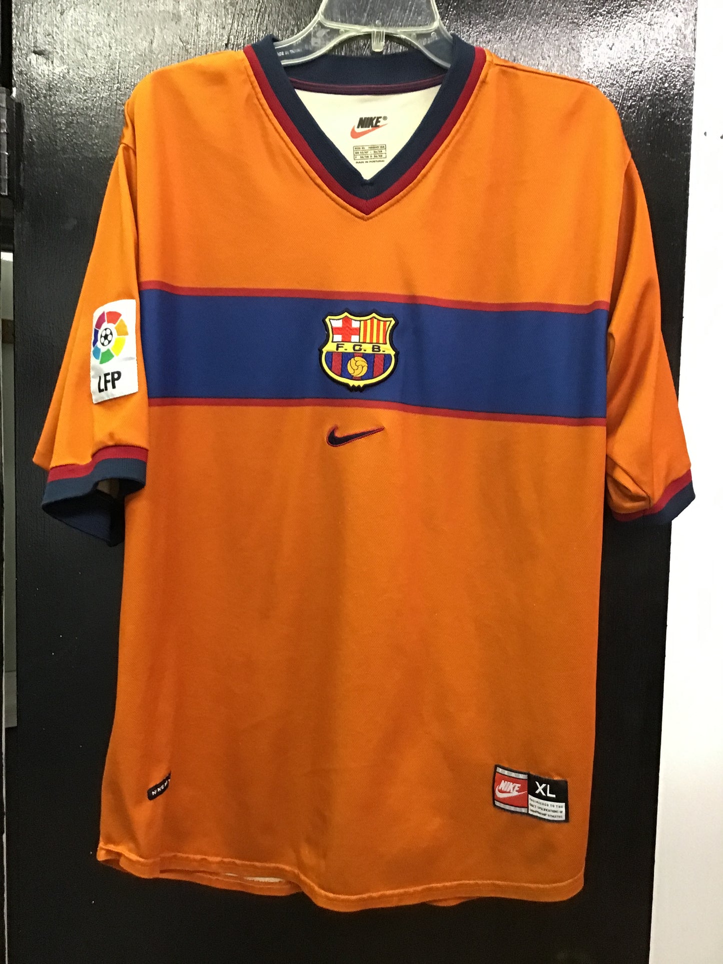 Vintage FC Barcelona Club FCB Nike Shirt, XL