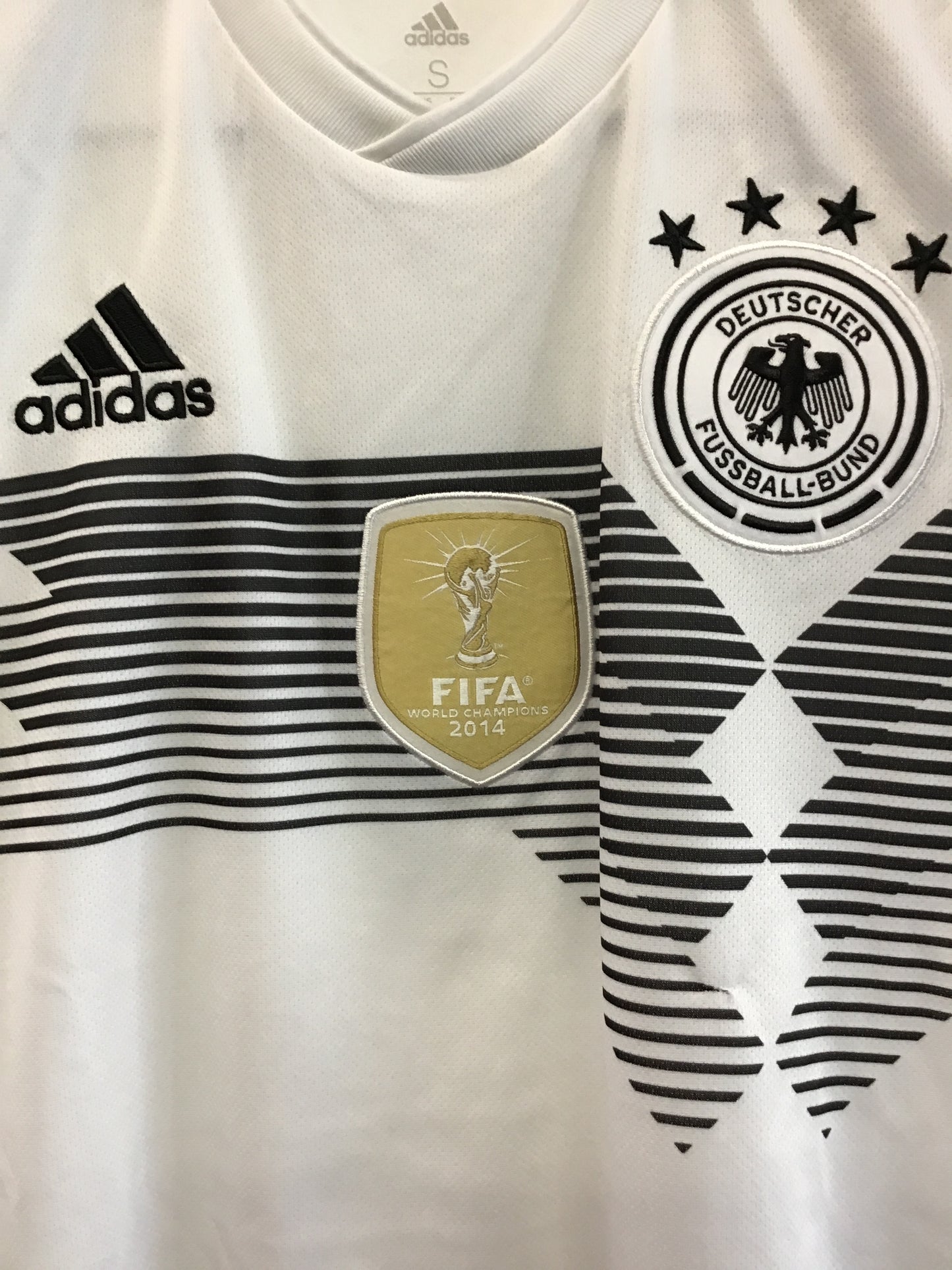 Deutscher FIFA World Champions 2014 Adidas Jersey, Size S
