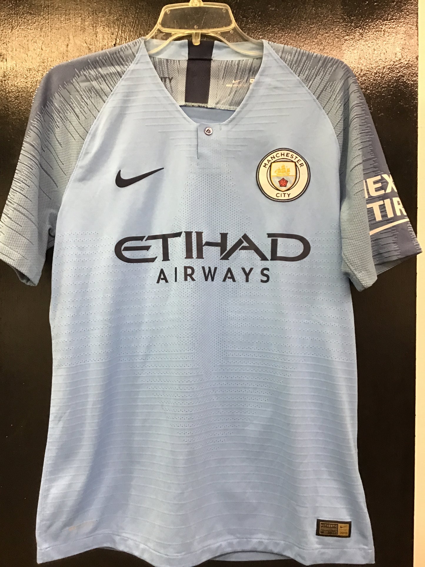 Nike Manchester City Jersey, Size M