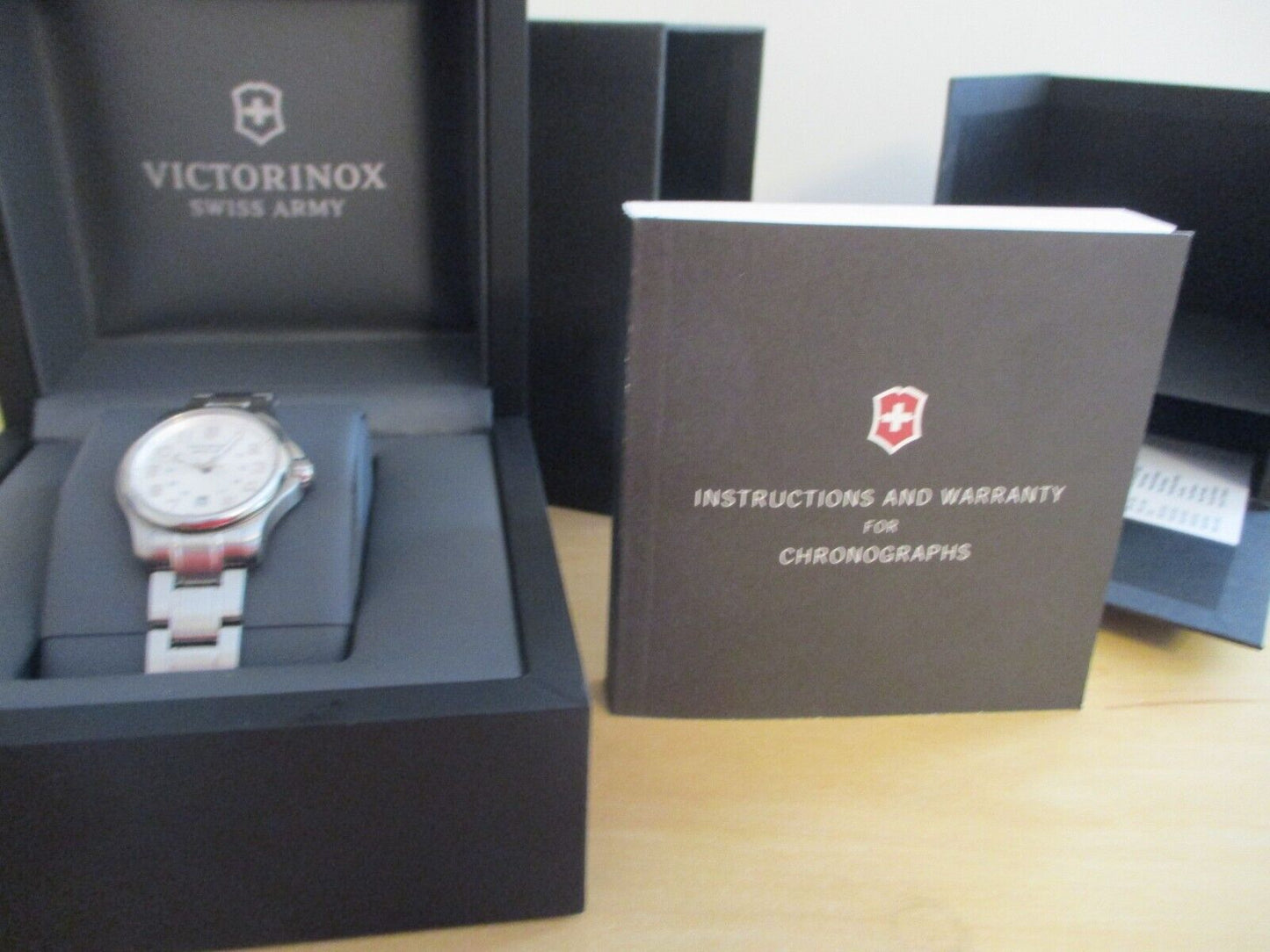 Victorinix Swiss Army Officers Ladies Watch 241457