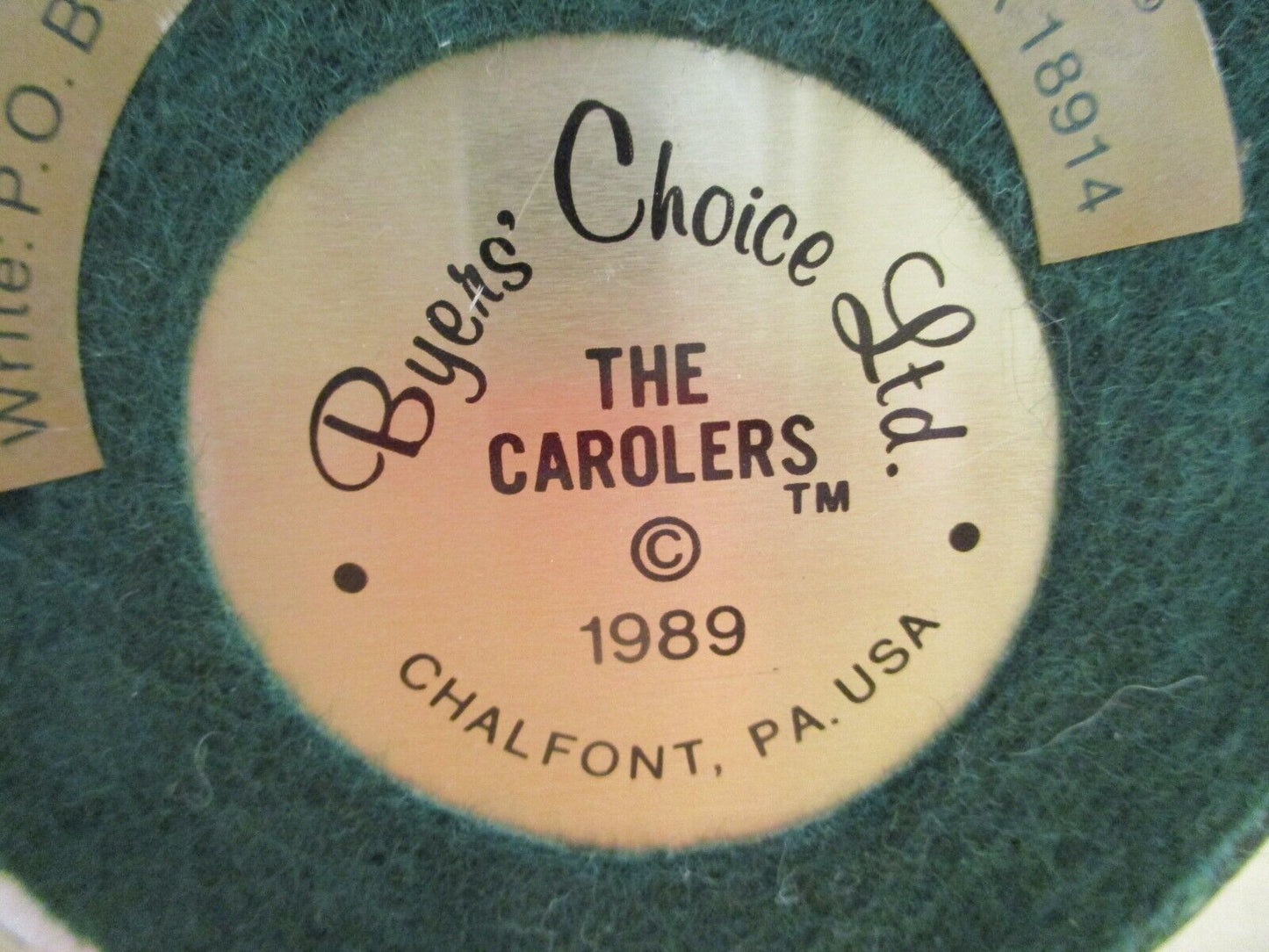 Byers Choice 1989 The Carolers Man W/ Sheet Music