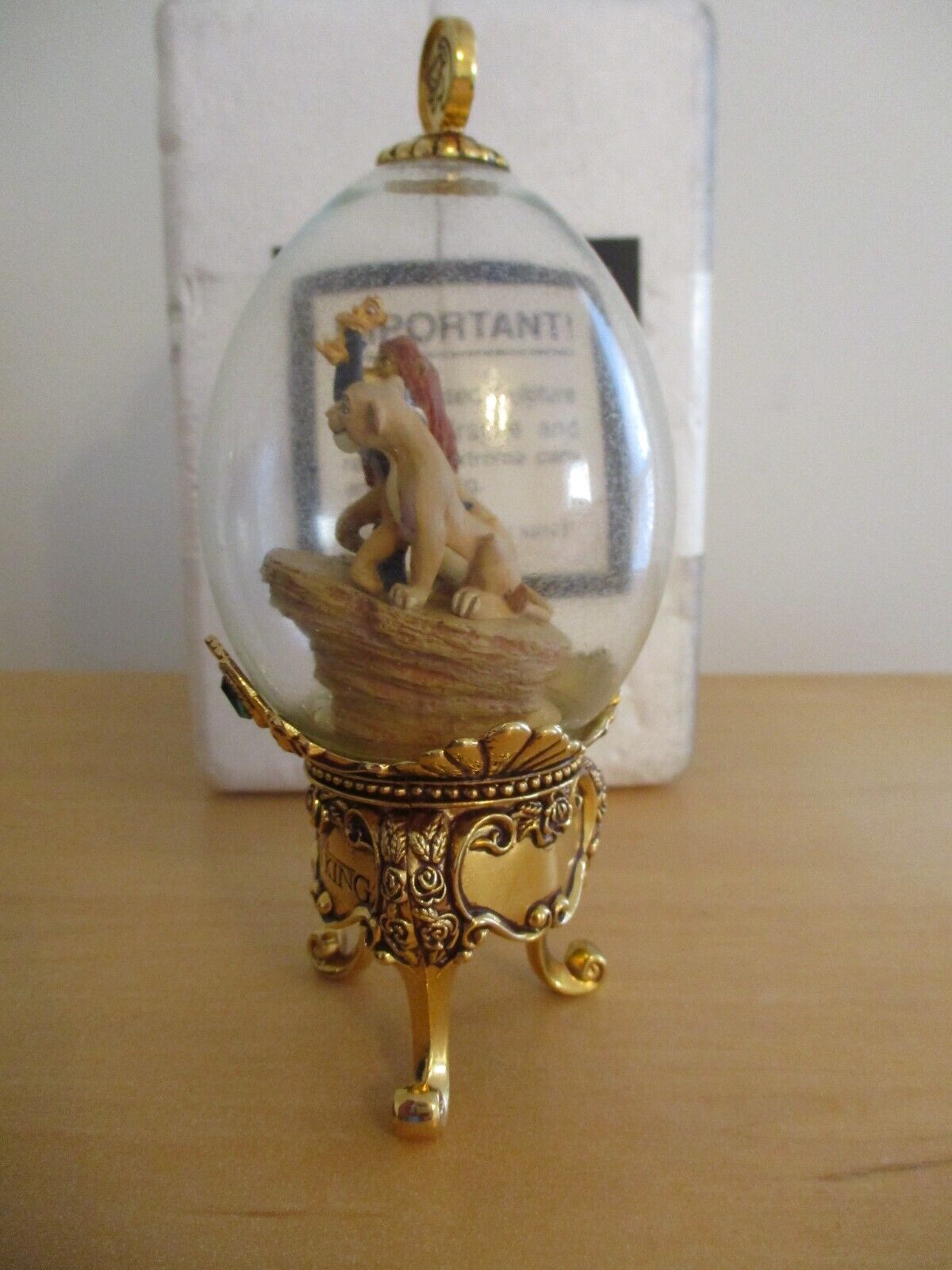 Franklin Mint Limited Edition Disney The Lion King Gold Footed Glass Egg Figure