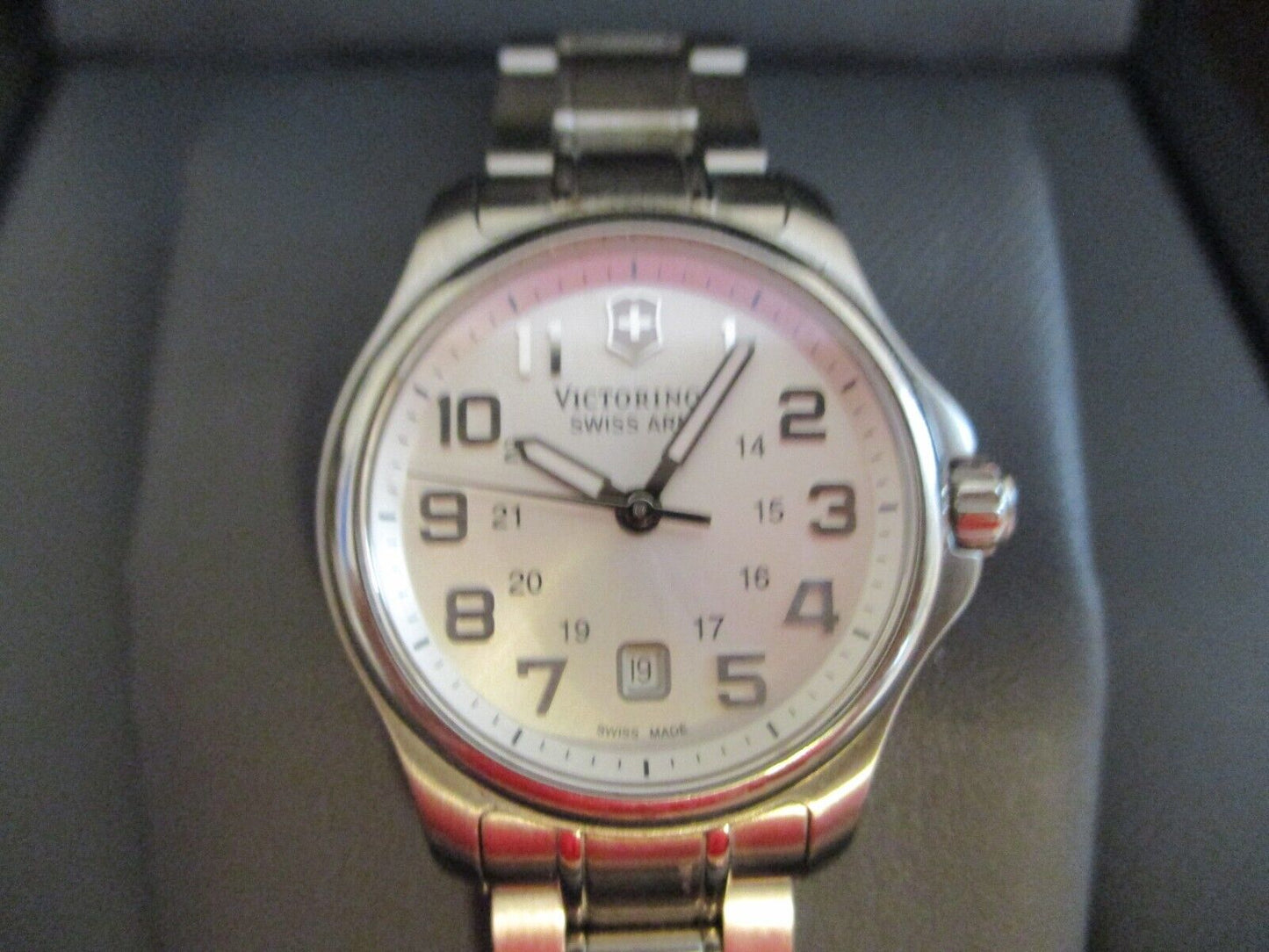 Victorinix Swiss Army Officers Ladies Watch 241457