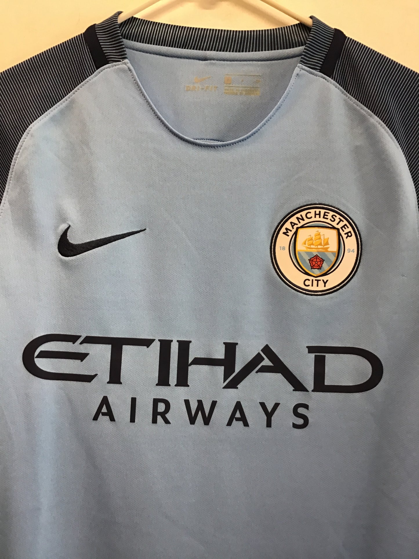 Manchester City Authentic Nike 2016 Jersey, Size S