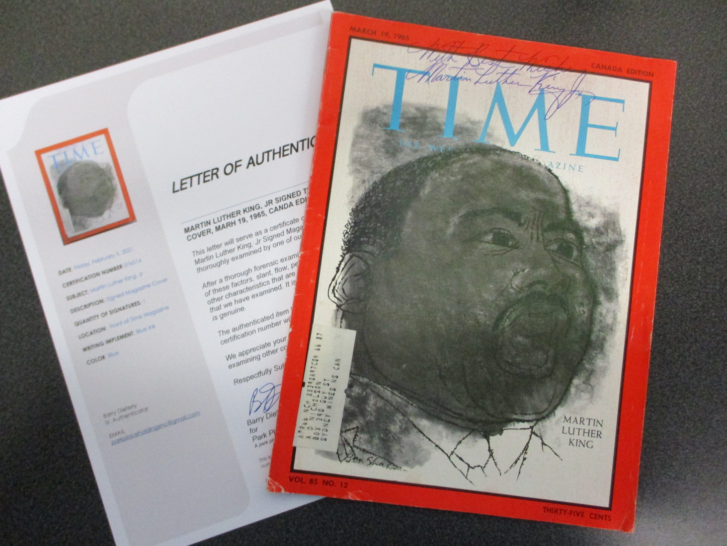 Martin Luther King Jr Signed Time Magazine Cover March 19. 1965 w/COA
