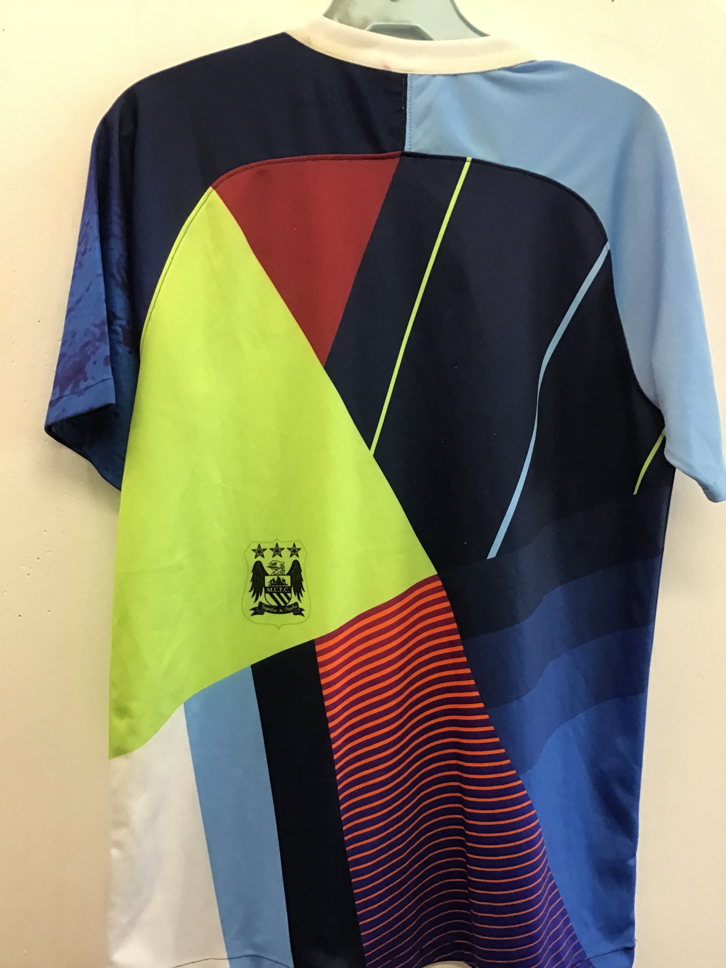 Man city nike celebration shirt deals