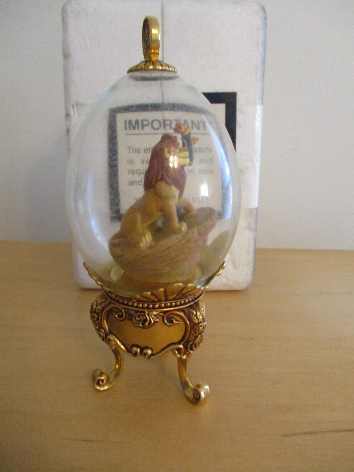 Franklin Mint Limited Edition Disney The Lion King Gold Footed Glass Egg Figure